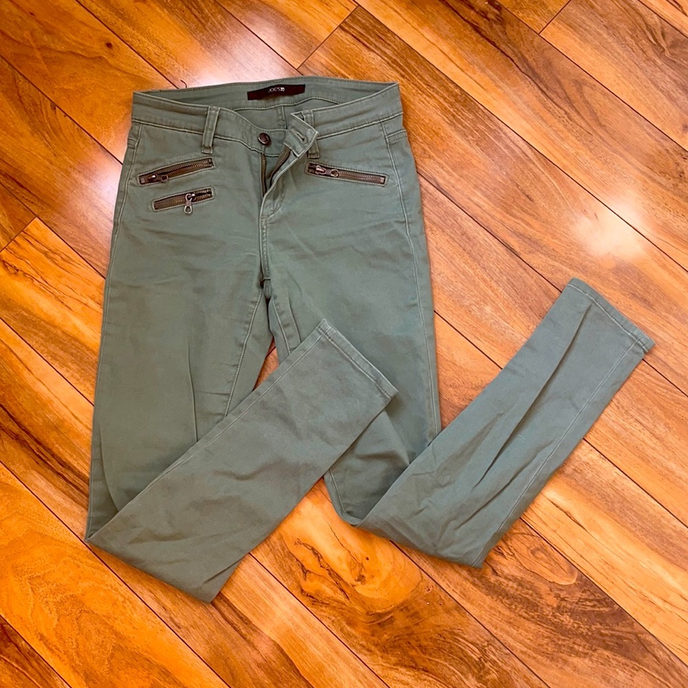 JOE’S JEANS GREEN SKINNY PANTS WITH ZIPPERS